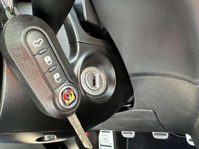 アバルト ５９５ Ｆ５９５ R7年 (近畿) 99