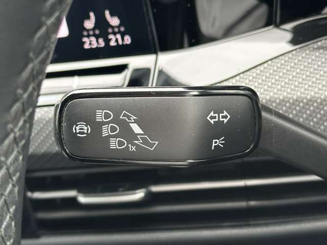 フォルクスワーゲン ゴルフヴァリアント ＴＤＩ Ｒライン プラチナム エディション ディーゼルターボ R5年 (近畿) 99