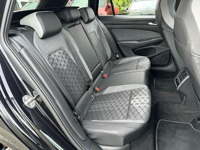 フォルクスワーゲン ゴルフヴァリアント ＴＤＩ Ｒライン プラチナム エディション ディーゼルターボ R5年 (近畿) 99