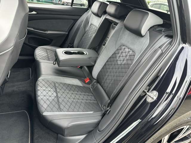 フォルクスワーゲン ゴルフヴァリアント ＴＤＩ Ｒライン プラチナム エディション ディーゼルターボ R5年 (近畿) 99