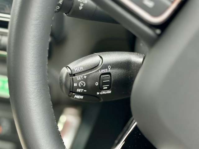 シトロエン Ｃ３　エアクロス　ＳＵＶ オレンジ ディーゼルターボ R6年 (近畿) 99