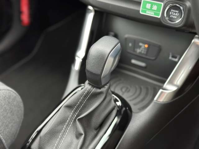 シトロエン Ｃ３　エアクロス　ＳＵＶ オレンジ ディーゼルターボ R6年 (近畿) 99