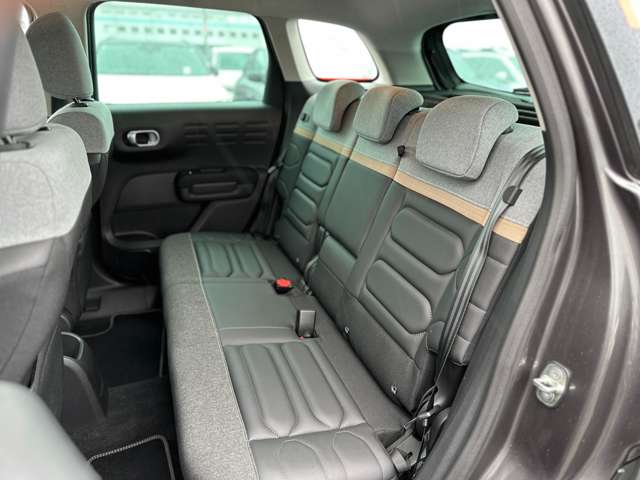 シトロエン Ｃ３　エアクロス　ＳＵＶ オレンジ ディーゼルターボ R6年 (近畿) 99