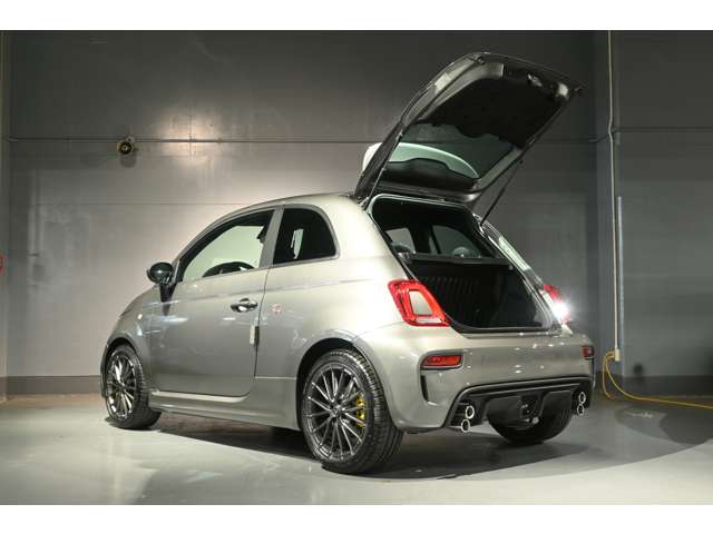 アバルト ６９５ １．４ 左ハンドルＭＴＡ R6年 (関東) 99