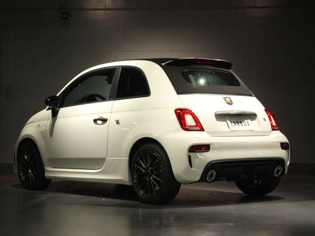 アバルト ５９５Ｃ １．４ 左ハンドルＭＴ R6年 (関東) 99