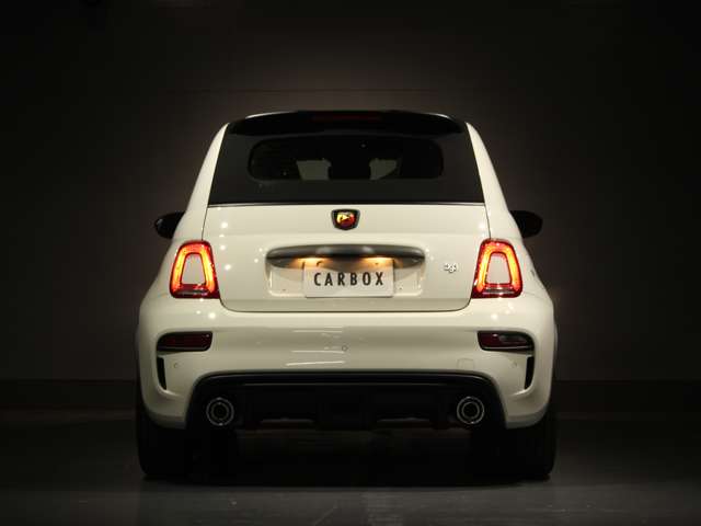 アバルト ５９５Ｃ １．４ 左ハンドルＭＴ R6年 (関東) 99