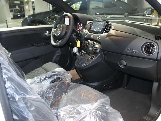 アバルト ５９５Ｃ １．４ 左ハンドルＭＴ R6年 (関東) 99