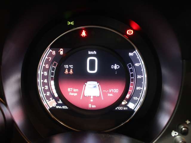 アバルト ５９５Ｃ １．４ 左ハンドルＭＴ R6年 (関東) 99