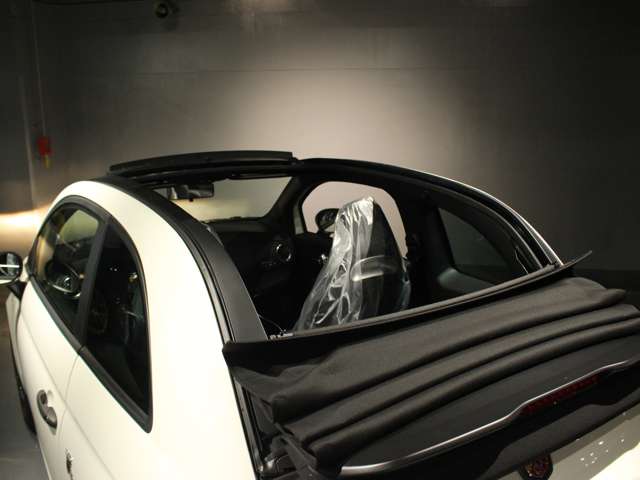 アバルト ５９５Ｃ １．４ 左ハンドルＭＴ R6年 (関東) 99