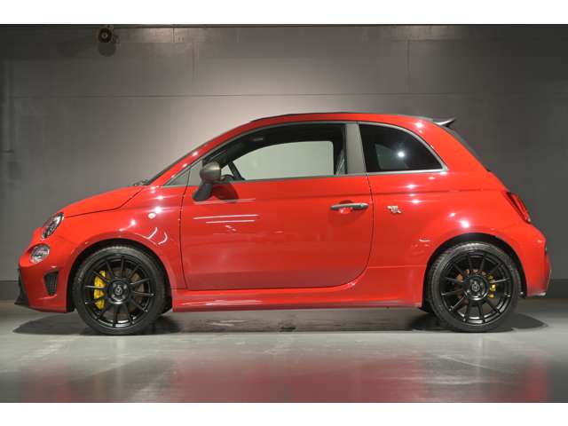 アバルト ６９５Ｃ コンペティツィオーネ 左ハンドル ＭＴ R6年 (関東) 99