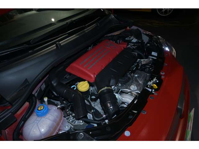 アバルト ６９５Ｃ コンペティツィオーネ 左ハンドル ＭＴ R6年 (関東) 99