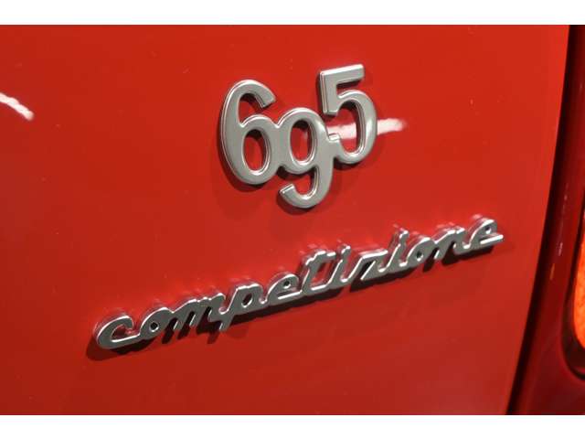 アバルト ６９５Ｃ コンペティツィオーネ 左ハンドル ＭＴ R6年 (関東) 99