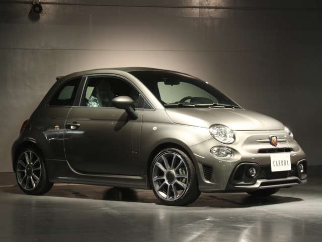 アバルト ５９５Ｃ ツーリズモ 左ＭＴ ブラックレザー R5年 (関東) 99