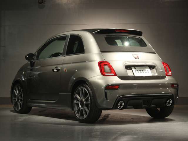 アバルト ５９５Ｃ ツーリズモ 左ＭＴ ブラックレザー R5年 (関東) 99