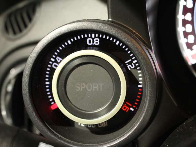 アバルト ５９５Ｃ ツーリズモ 左ＭＴ ブラックレザー R5年 (関東) 99