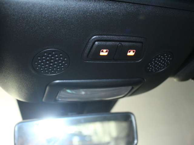 アバルト ５９５Ｃ ツーリズモ 左ＭＴ ブラックレザー R5年 (関東) 99