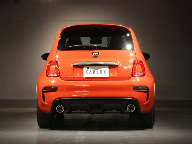 アバルト ５９５ １．４ オレンジレーシング R5年 (関東) 99