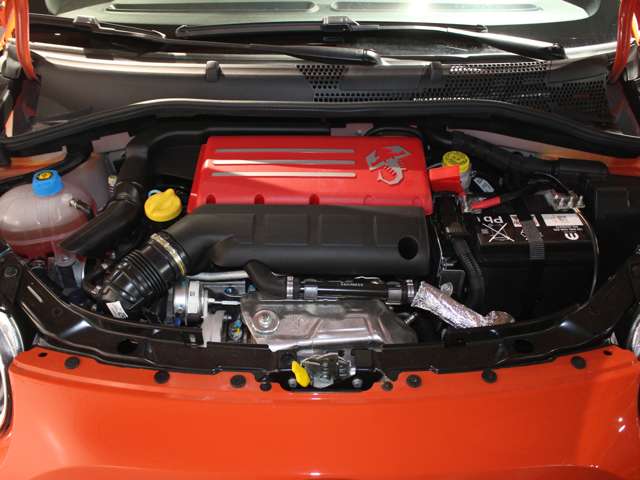 アバルト ５９５ １．４ オレンジレーシング R5年 (関東) 99