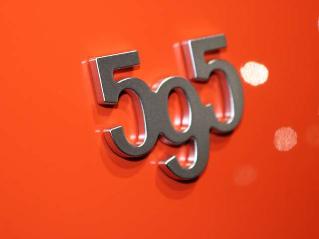 アバルト ５９５ １．４ オレンジレーシング R5年 (関東) 99