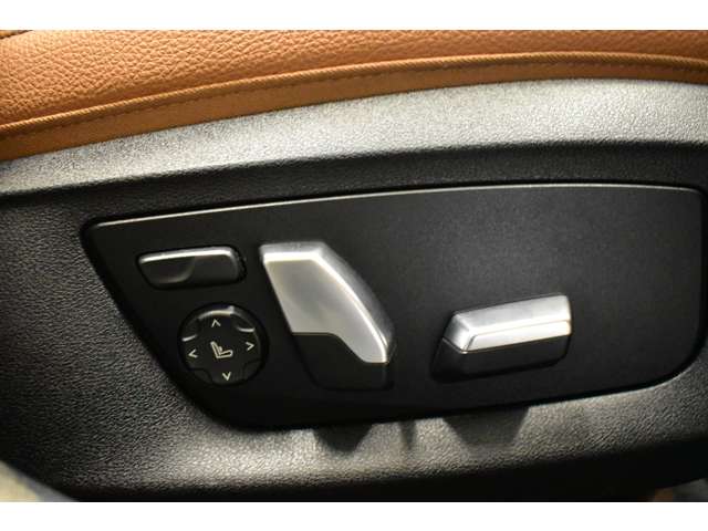 ＢＭＷ ５シリーズ ５４０Ｉ Ｘドライブ Ｍスポーツ ４ＷＤ R3年 (関東) 99