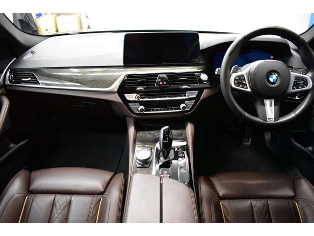 ＢＭＷ ５シリーズ ５２３Ｄ Ｘドライブ Ｍスポーツ エディション ジョイプラス ディーゼルターボ ４ＷＤ R2年 (関東) 99