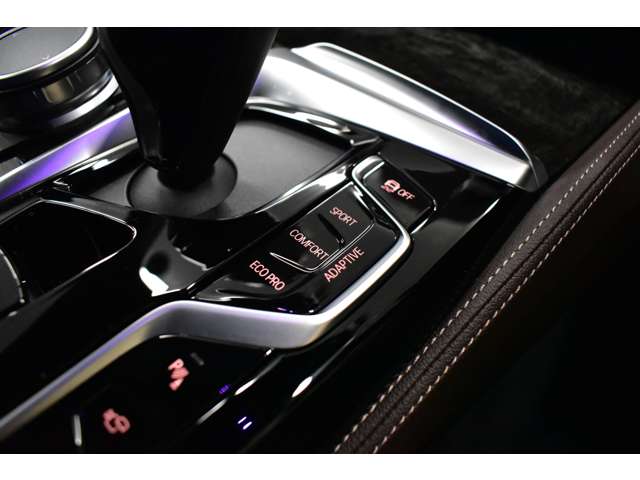 ＢＭＷ ５シリーズ ５２３Ｄ Ｘドライブ Ｍスポーツ エディション ジョイプラス ディーゼルターボ ４ＷＤ R2年 (関東) 99