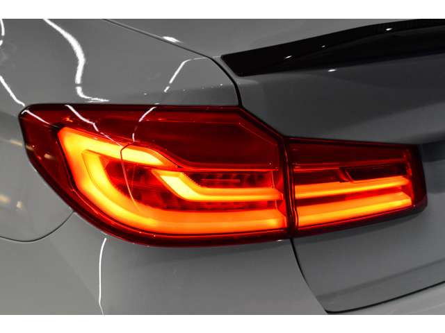 ＢＭＷ Ｍ５ ４．４ ４ＷＤ H30年 (関東) 99