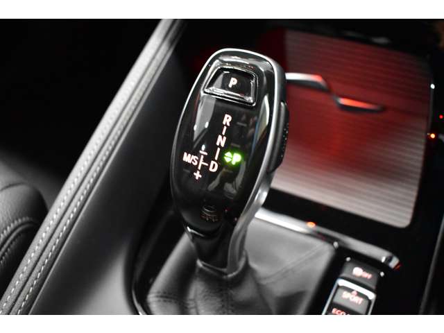 ＢＭＷ Ｘ１ Ｘドライブ １８Ｄ Ｘライン ４ＷＤ R1年 (関東) 99