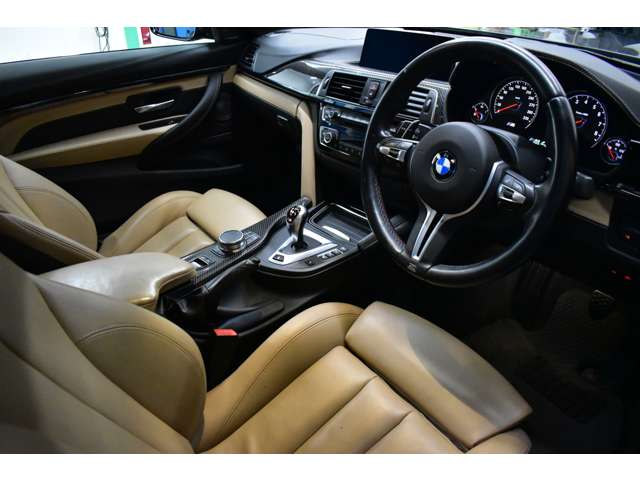 ＢＭＷ Ｍ４カブリオレ コンペティション Ｍ ＤＣＴ ドライブロジック H30年 (関東) 99