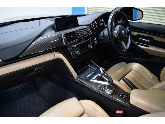 ＢＭＷ Ｍ４カブリオレ コンペティション Ｍ ＤＣＴ ドライブロジック H30年 (関東) 99