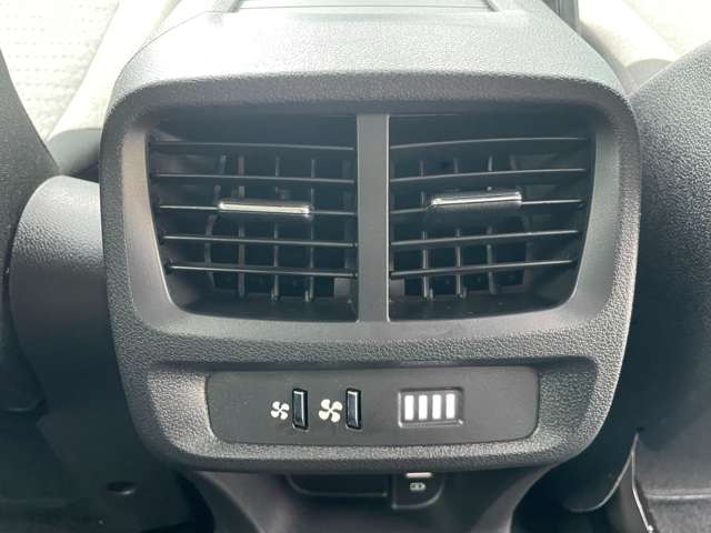 シトロエン ベルランゴ マックス ブルーＨＤＩ ディーゼルターボ R7年 (東北) 99