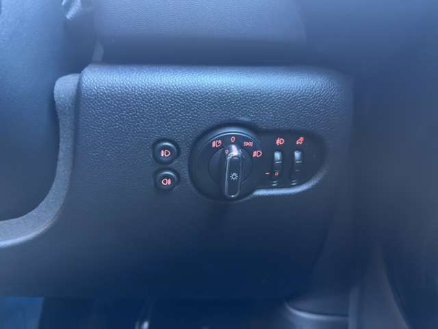 ミニ ミニ クーパー ５ドア ＤＣＴ R3年 (東北) 99