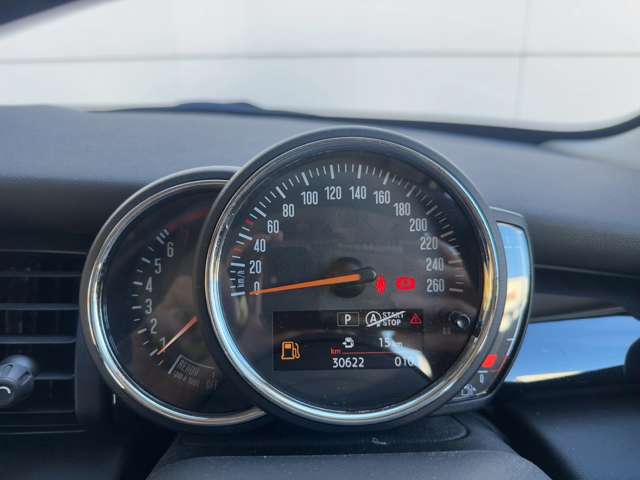 ミニ ミニ クーパー ５ドア ＤＣＴ R3年 (東北) 99