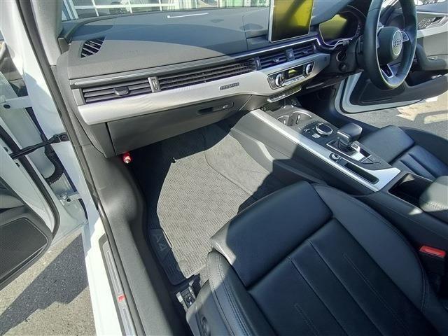 アウディ Ａ４ ２．０ ＴＦＳＩ クワトロ タキシード スタイル ４ＷＤ H30年 (東北) 99