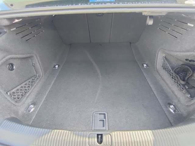 アウディ Ａ４ ２．０ ＴＦＳＩ クワトロ タキシード スタイル ４ＷＤ H30年 (東北) 99