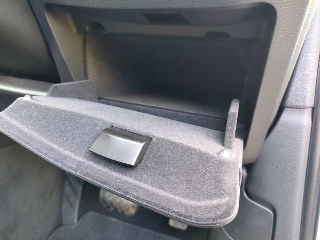 アウディ Ａ４ ２．０ ＴＦＳＩ クワトロ タキシード スタイル ４ＷＤ H30年 (東北) 99