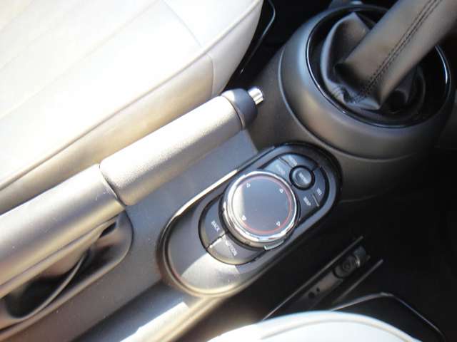 ミニ ミニ クーパーＤ ５ドア H29年 (東北) 99