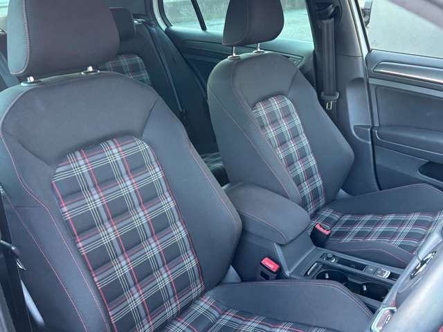 フォルクスワーゲン ゴルフ ＧＴＩ　ダイナミック H30年 (東北) 99