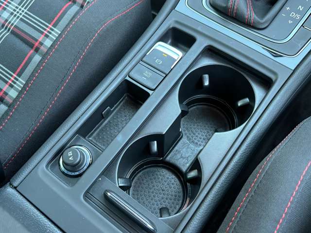 フォルクスワーゲン ゴルフ ＧＴＩ　ダイナミック H30年 (東北) 99