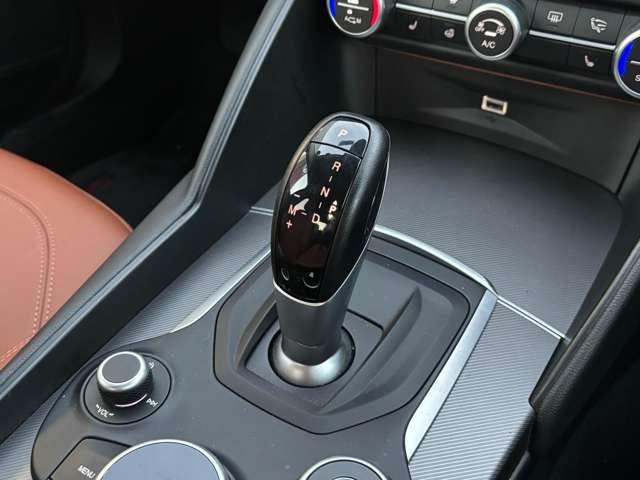 アルファロメオ ジュリア ２．０ ターボ ヴェローチェ R1年 (東北) 99