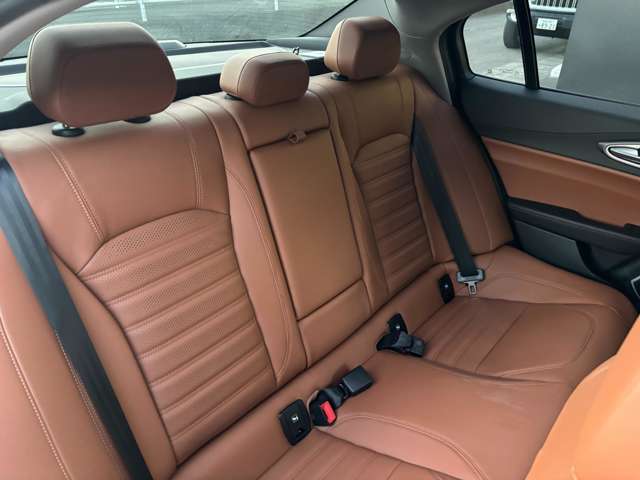 アルファロメオ ジュリア ２．０ ターボ ヴェローチェ R1年 (東北) 99