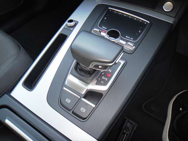 アウディ Ｑ５ ２．０ ＴＦＳＩ クワトロ ４ＷＤ H30年 (東北) 99