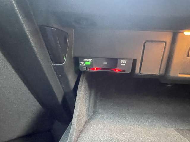 アウディ Ａ４ ２．０　ＴＦＳＩ　スポーツ H28年 (東北) 99