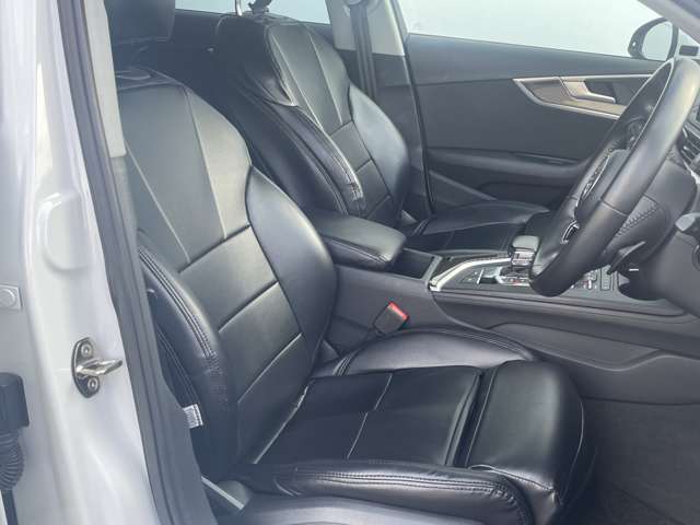 アウディ Ａ４ ２．０　ＴＦＳＩ　スポーツ H28年 (東北) 99