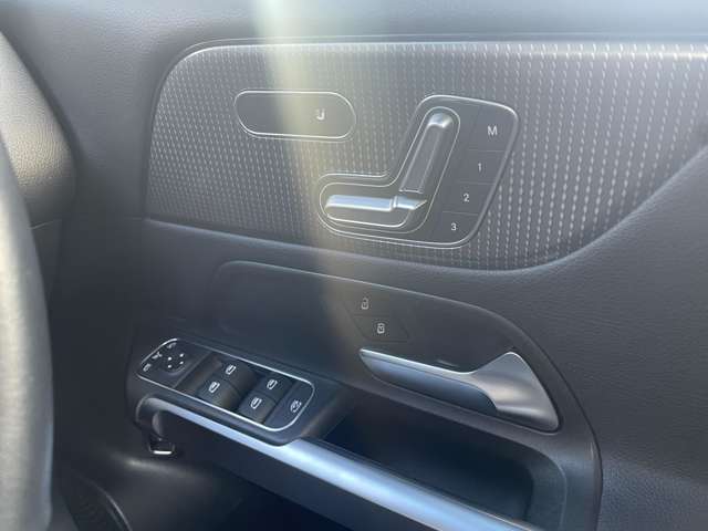 メルセデスベンツ ＧＬＢクラス ２００Ｄ ディーゼルターボ R3年 (東北) 99