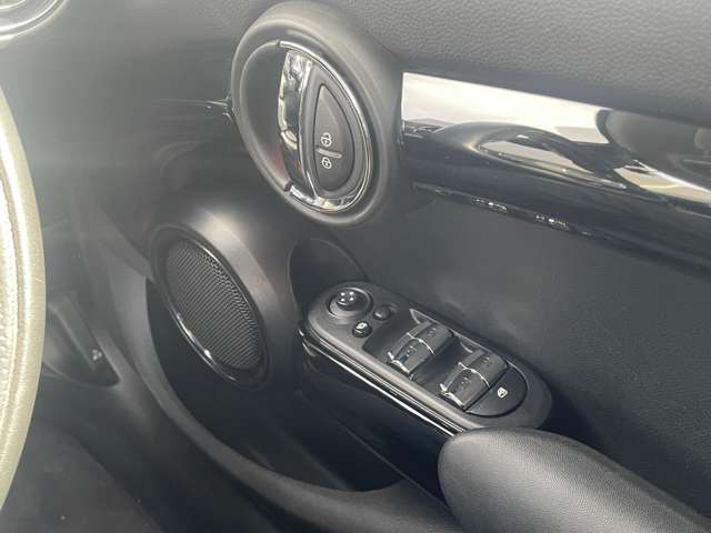 ミニ ミニ クーパーＳ ５ドア ＤＣＴ R3年 (東北) 99