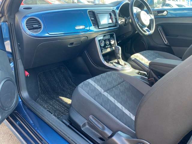 フォルクスワーゲン ザ　ビートル デザイン H29年 (東北) 99