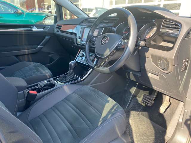 フォルクスワーゲン ゴルフトゥーラン ＴＳＩ　ハイライン H29年 (東北) 99