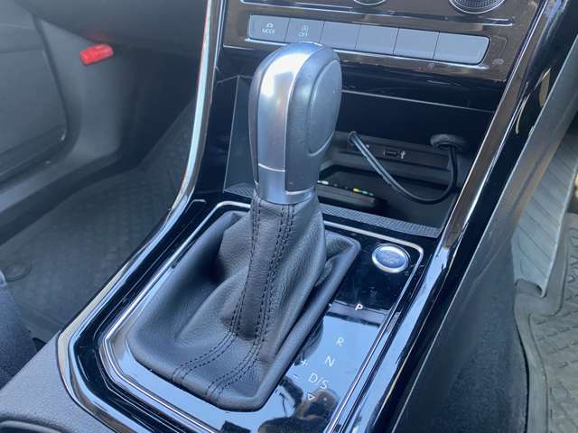 フォルクスワーゲン ゴルフトゥーラン ＴＳＩ　ハイライン H29年 (東北) 99