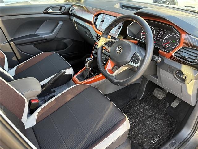 フォルクスワーゲン Ｔ－ＣＲＯＳＳ ＴＳＩ １ＳＴ プラス R2年 (東北) 99